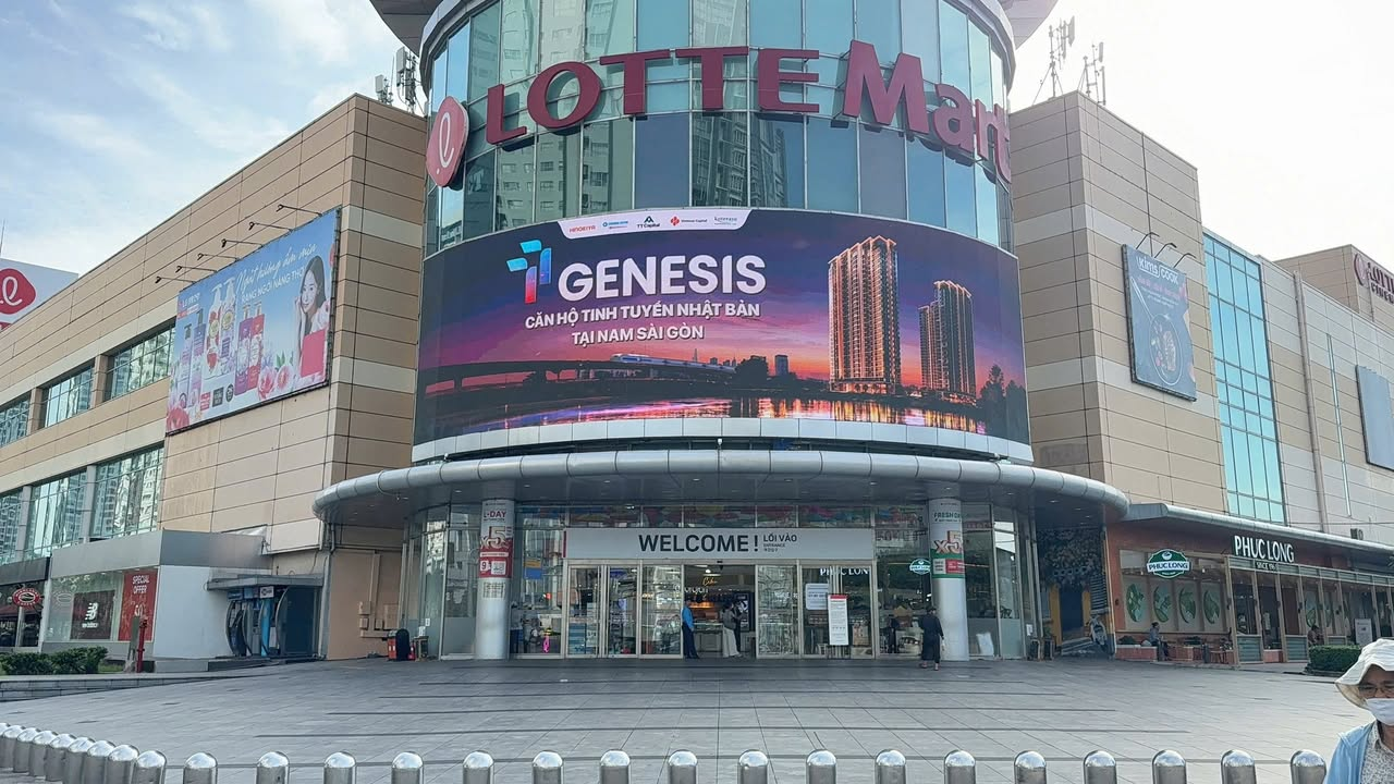 Trung tâm thương mại khu Phú Mỹ Hưng gần TT Genesis